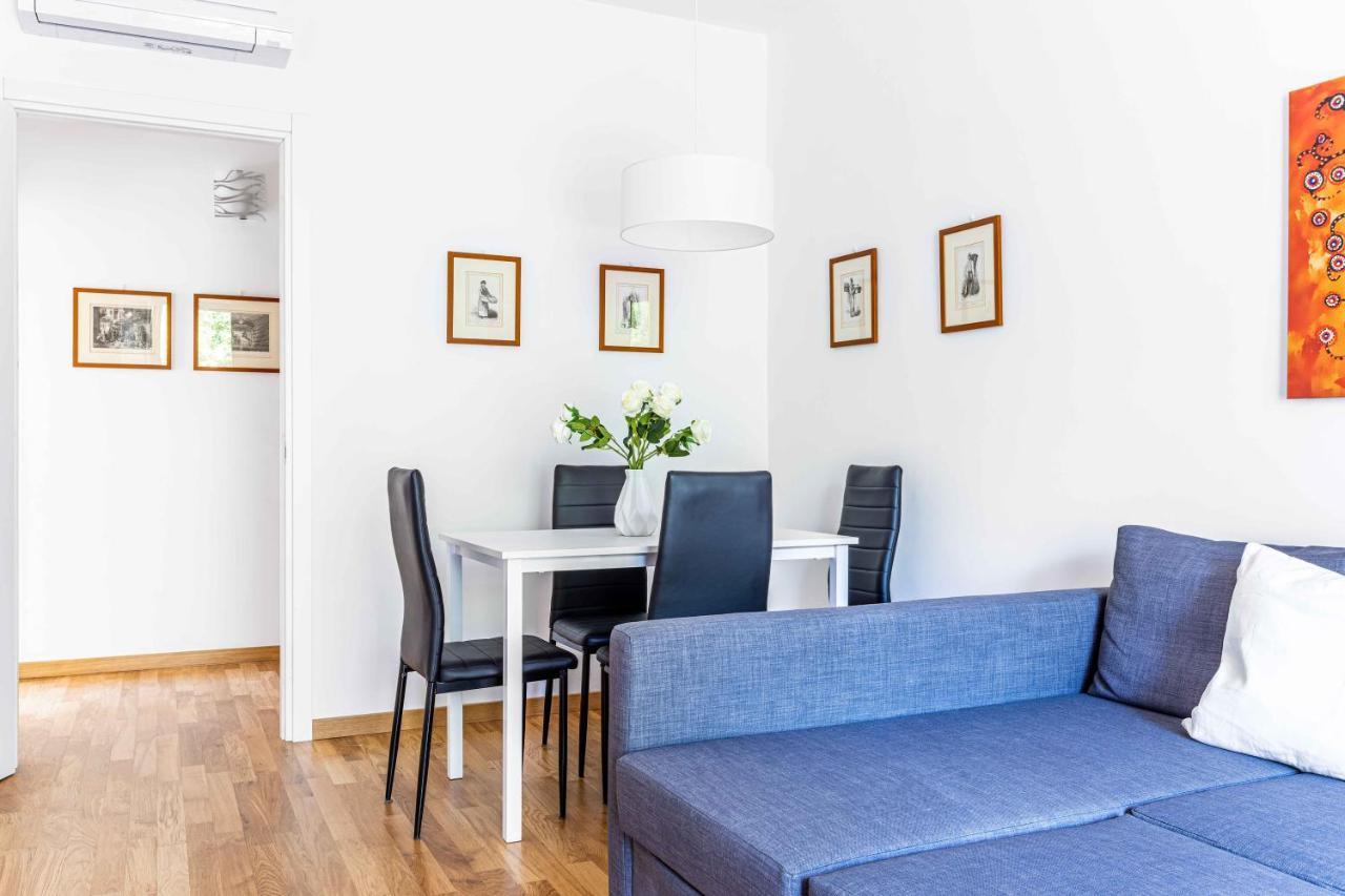 Ferienwohnung Joivy Adorable Flat With Balcony Mailand Exterior foto